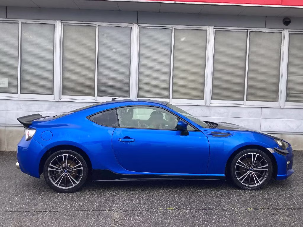 SUBARU BRZ