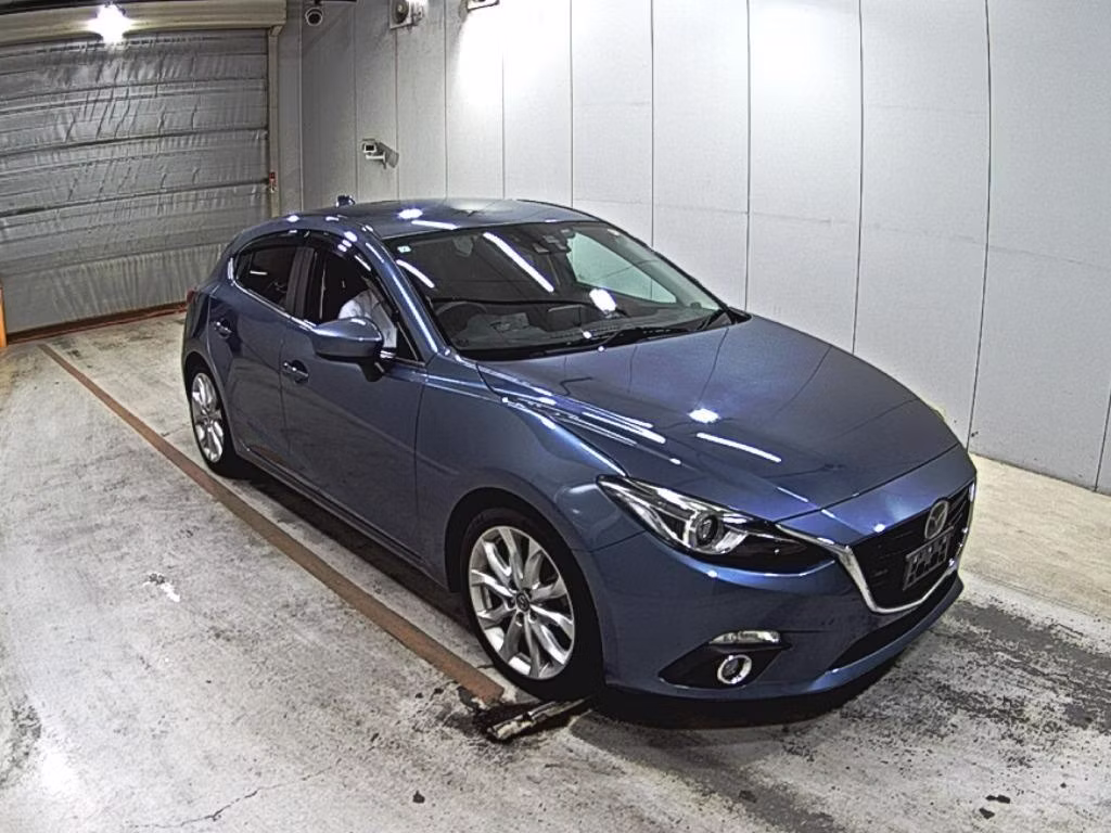 MAZDA AXELA