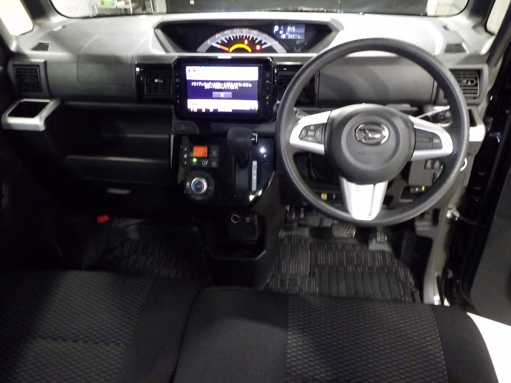 DAIHATSU WAKE