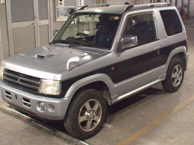 MITSUBISHI PAJERO MINI
