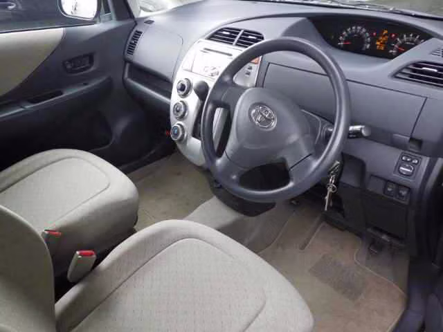 TOYOTA RACTIS