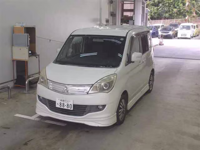 MITSUBISHI DELICA D:2