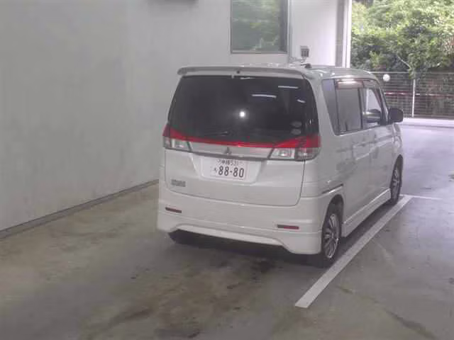 MITSUBISHI DELICA D:2