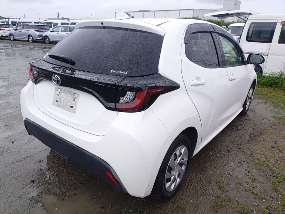 TOYOTA YARIS