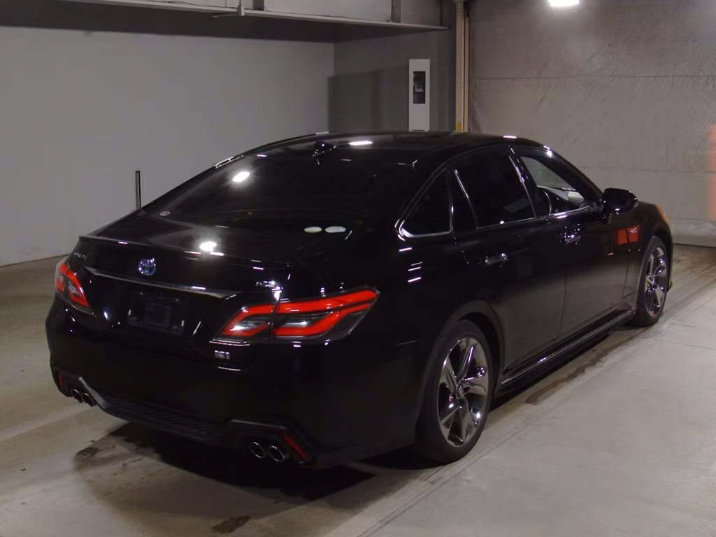 TOYOTA CROWN