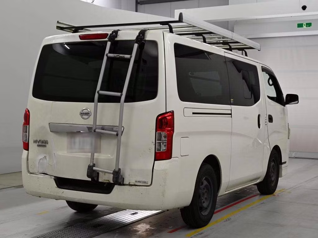 NISSAN NV350 CARAVAN