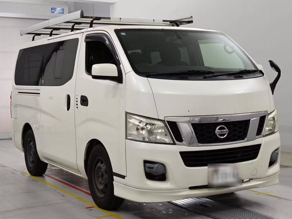 NISSAN NV350 CARAVAN
