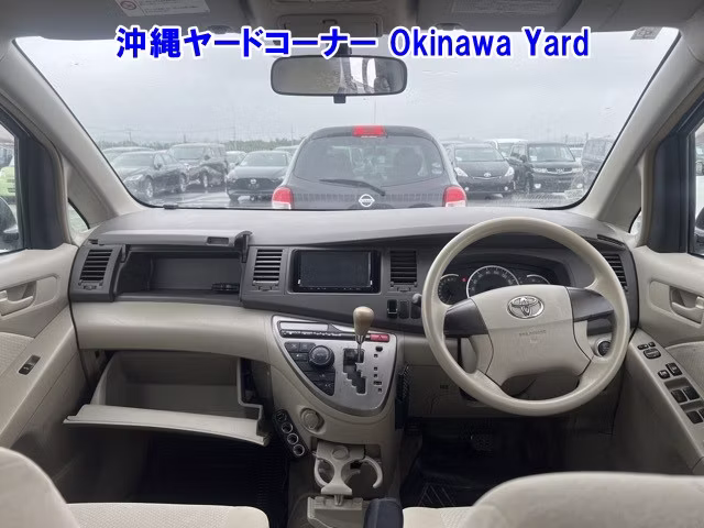 TOYOTA ISIS
