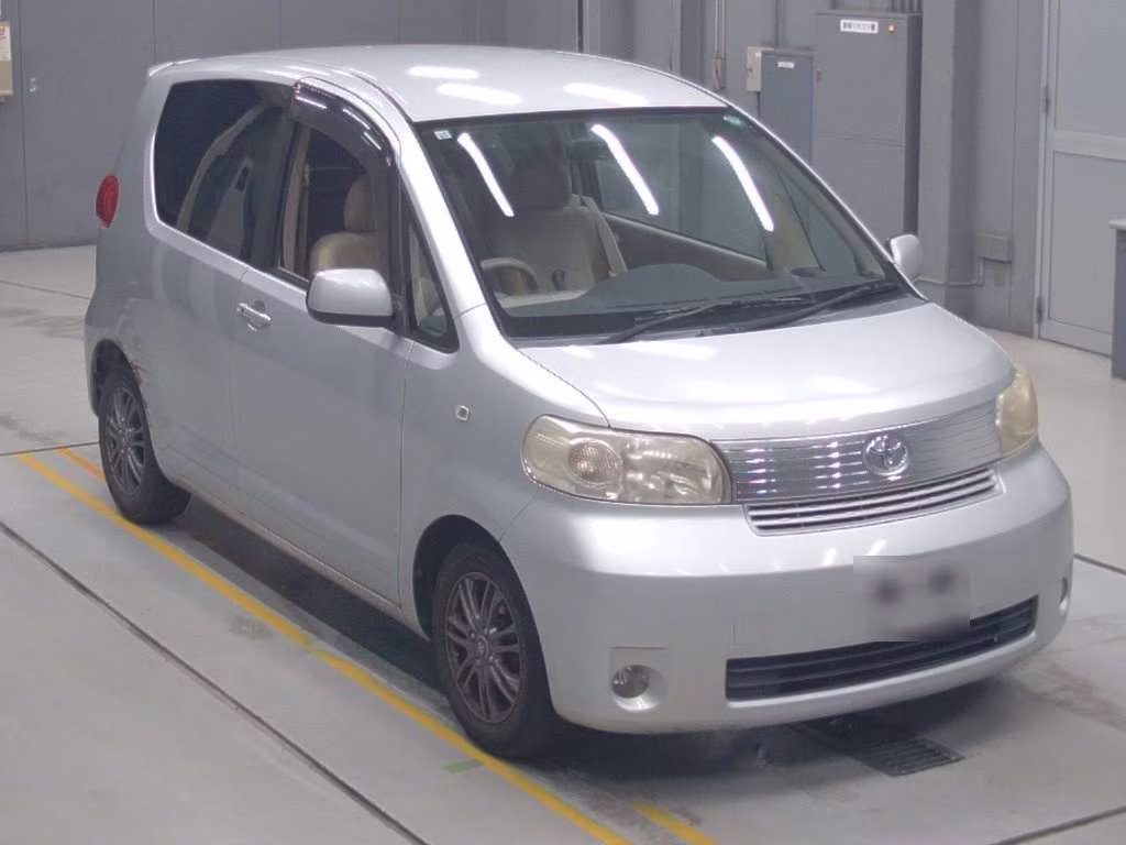 TOYOTA PORTE