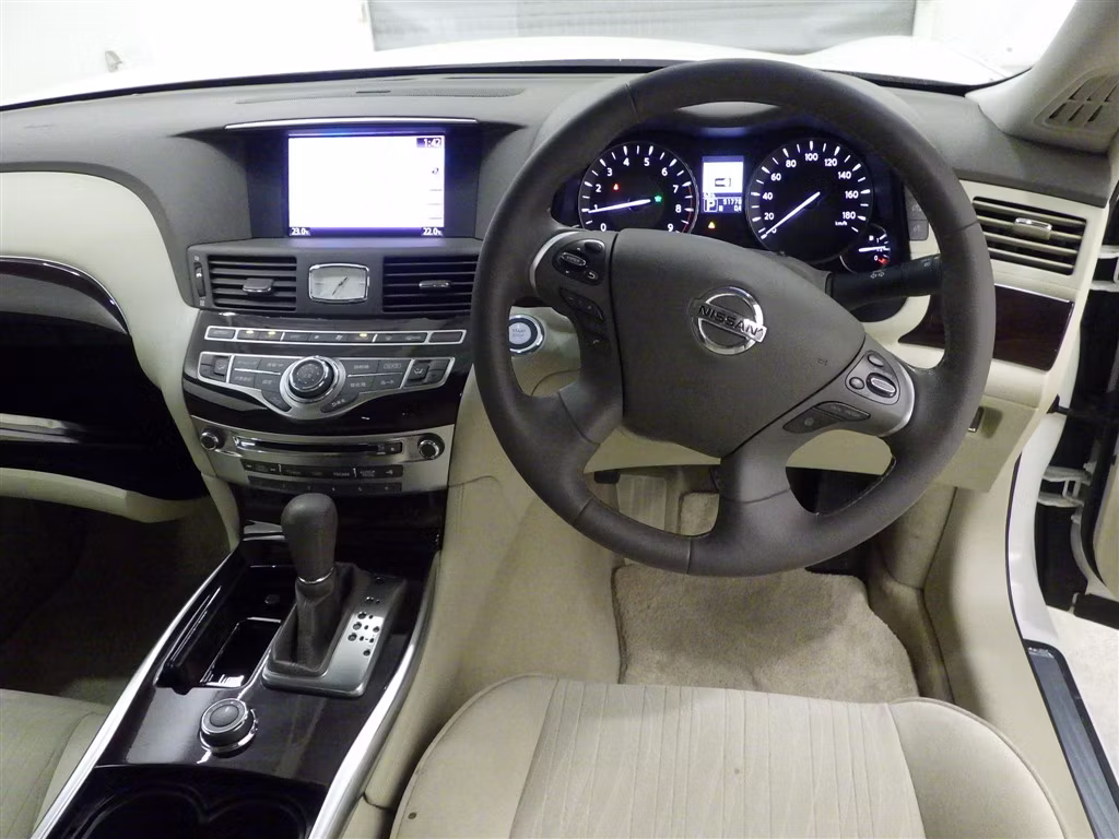 NISSAN CIMA