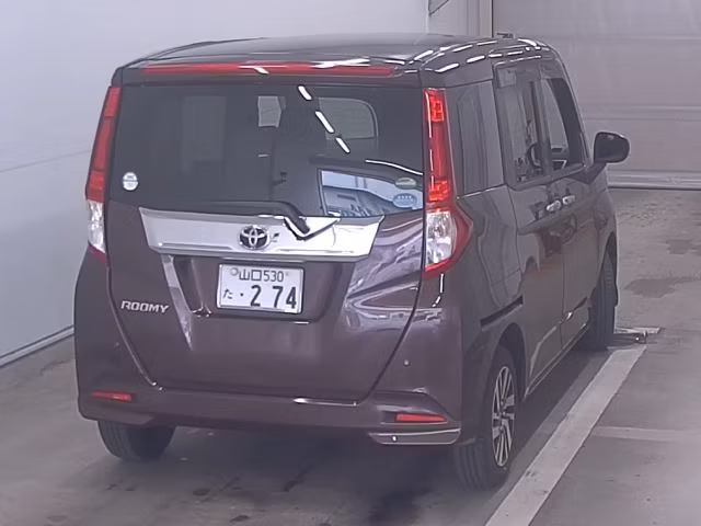 TOYOTA ROOMY
