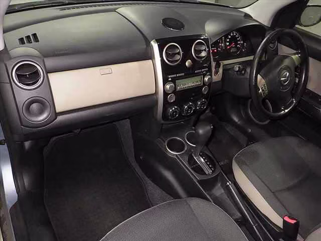 MAZDA VERISA