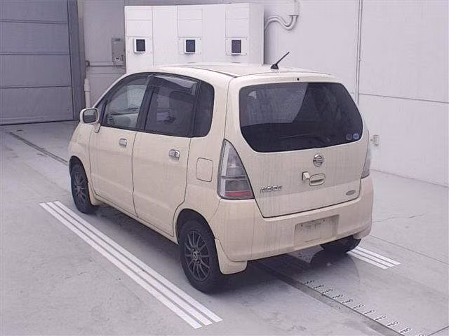 NISSAN MOCO