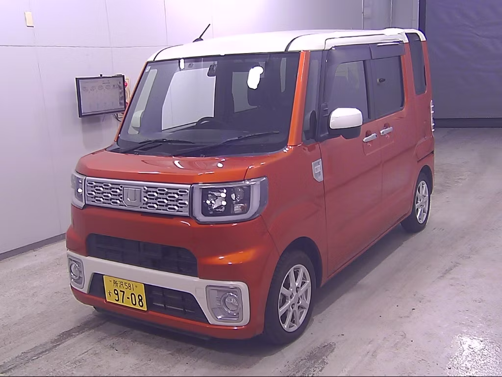 DAIHATSU WAKE