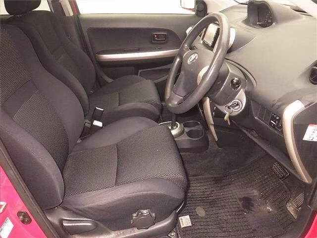 TOYOTA IST