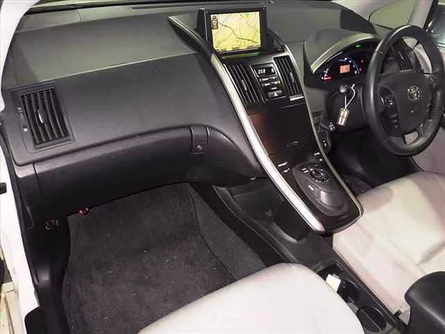 TOYOTA SAI