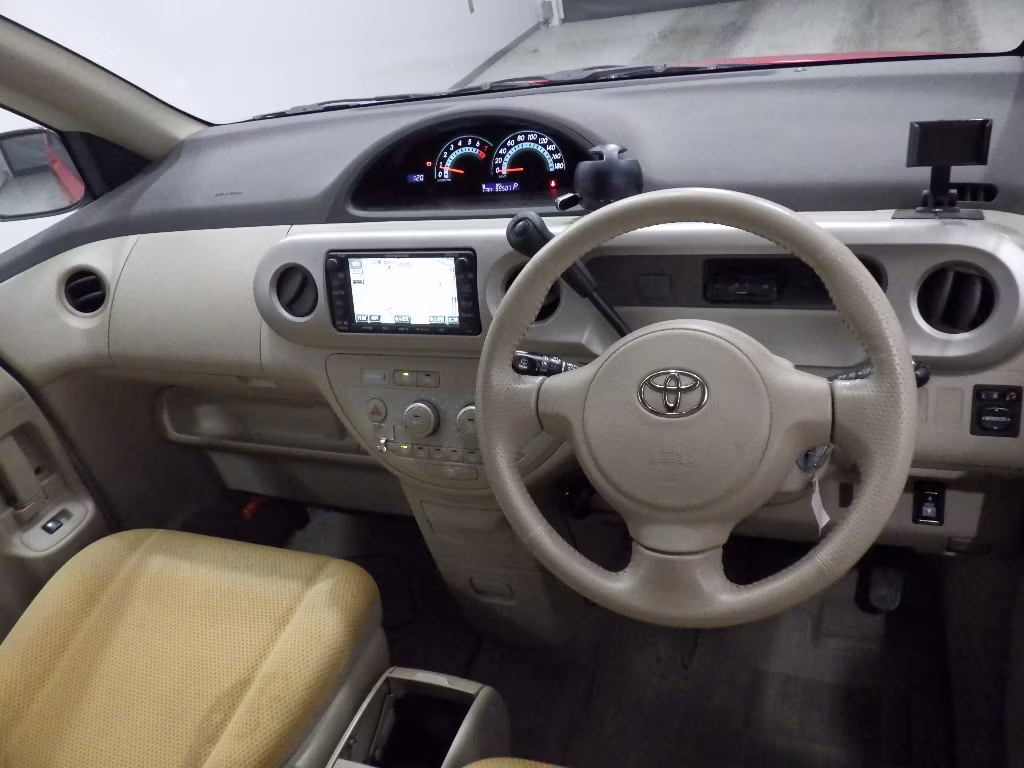 TOYOTA PORTE