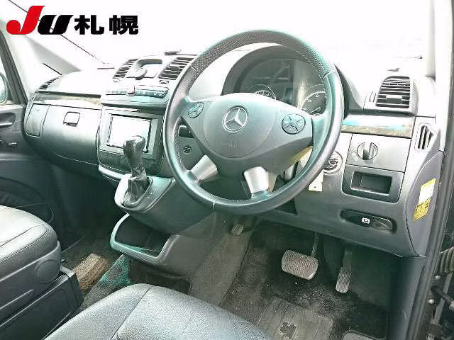 MERCEDES-BENZ V-CLASS