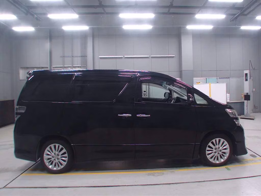 TOYOTA VELLFIRE