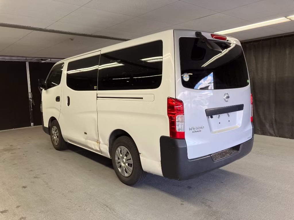 NISSAN NV350 CARAVAN
