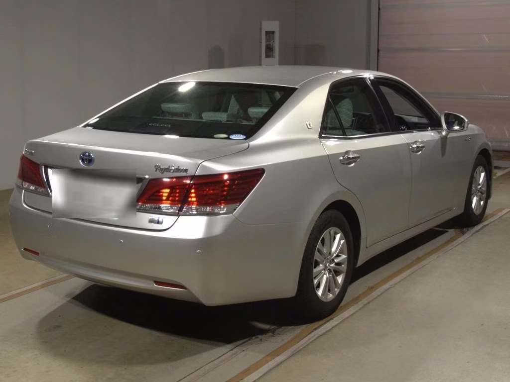 TOYOTA CROWN