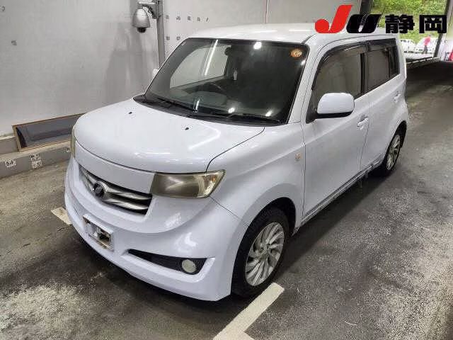 TOYOTA BB