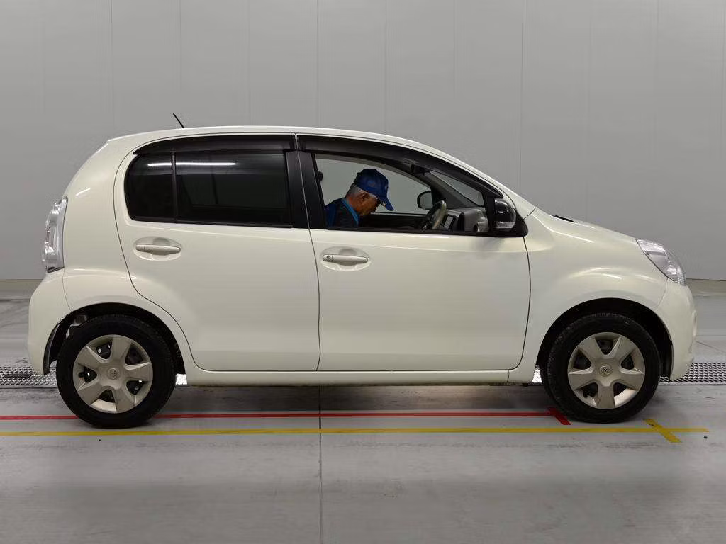 TOYOTA PASSO