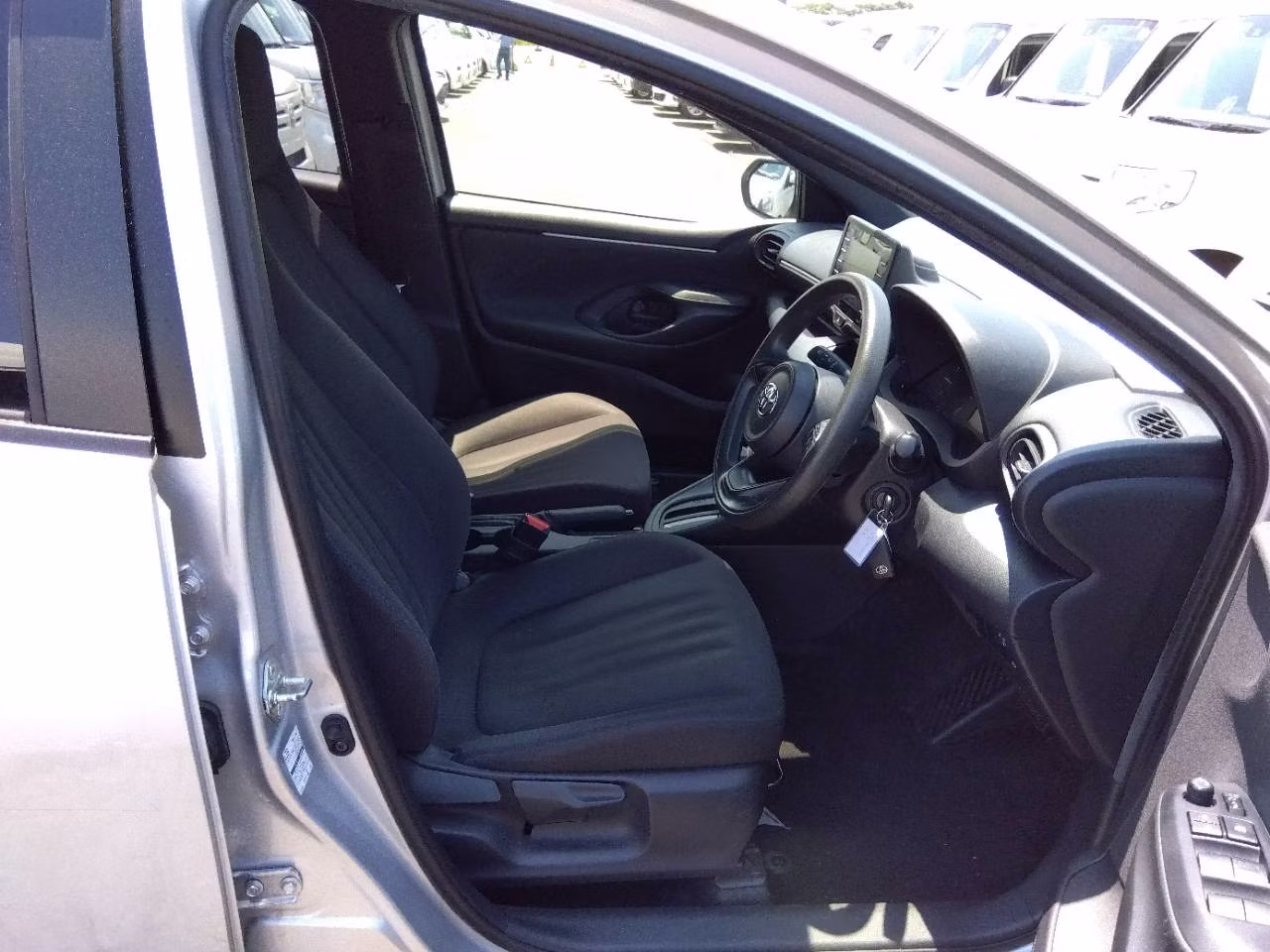 TOYOTA YARIS