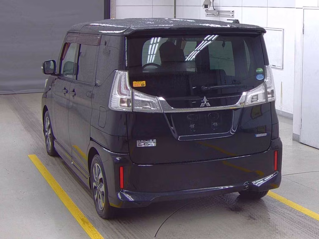 MITSUBISHI DELICA D:2