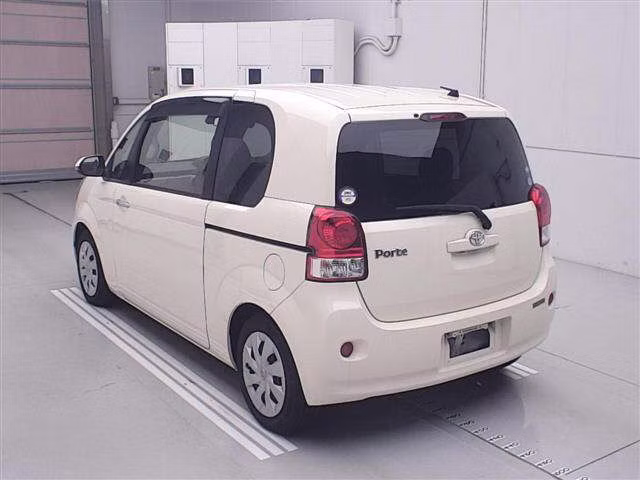 TOYOTA PORTE