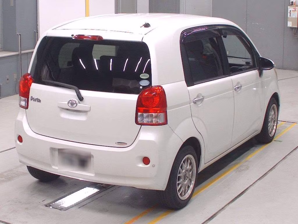 TOYOTA PORTE