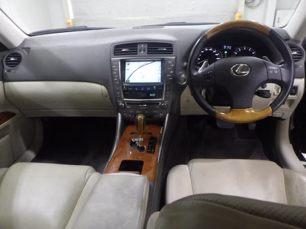 LEXUS IS250