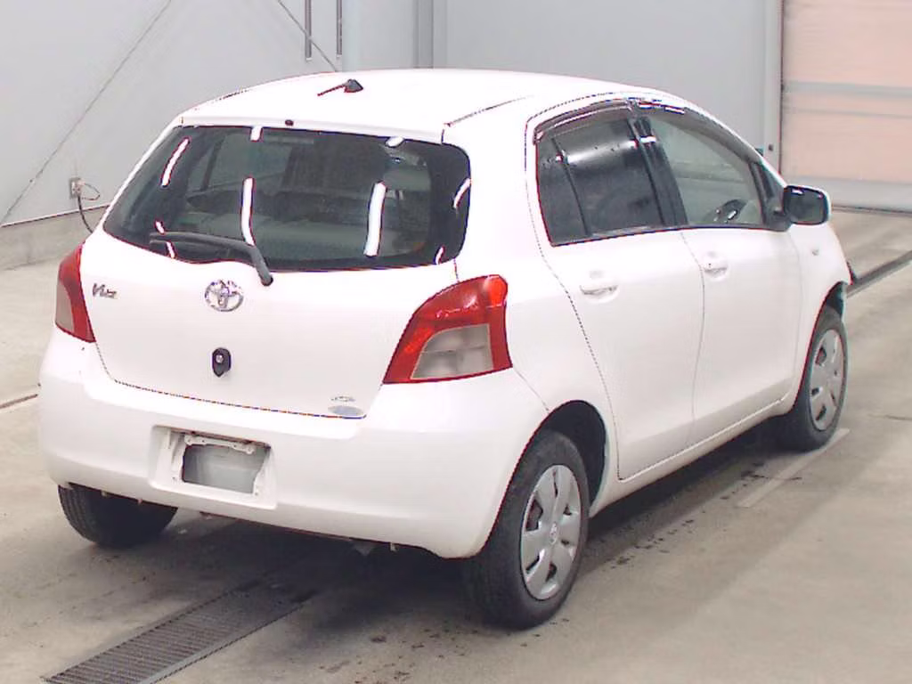 TOYOTA VITZ
