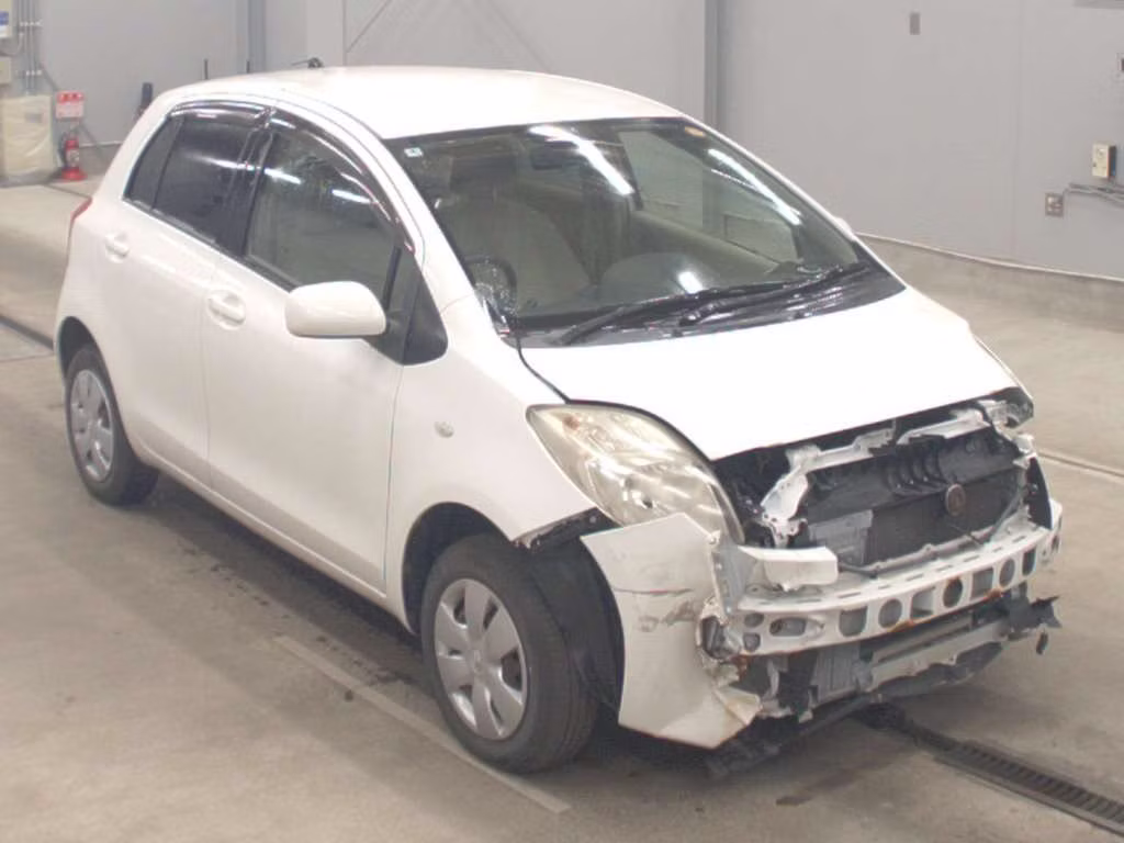 TOYOTA VITZ