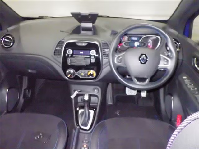 RENAULT CAPTUR