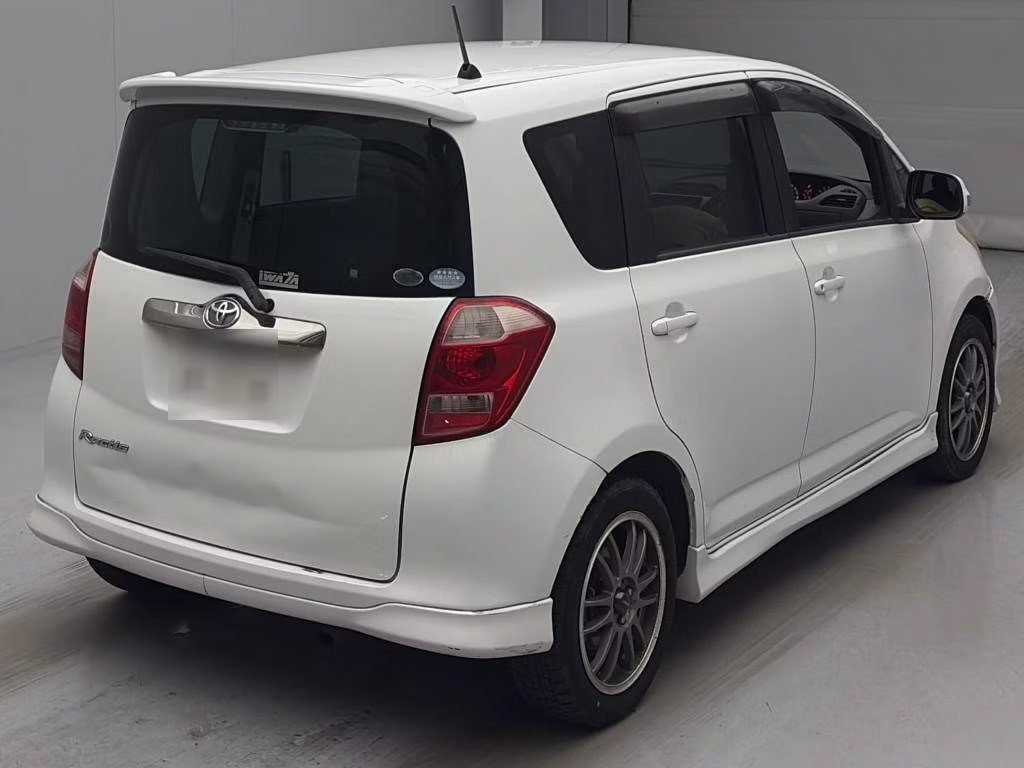 TOYOTA RACTIS