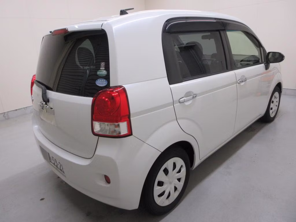 TOYOTA PORTE