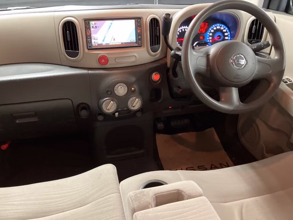 NISSAN CUBE