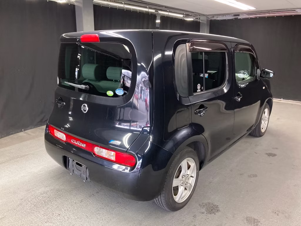 NISSAN CUBE