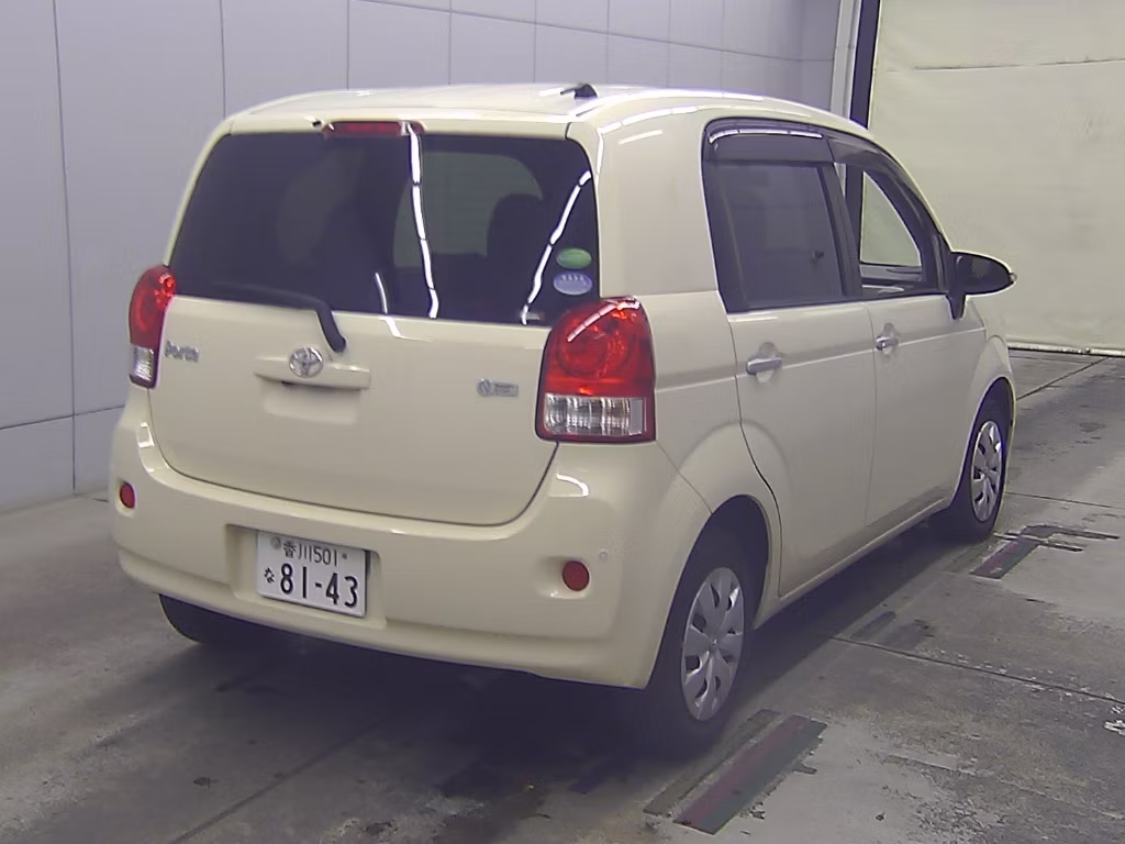 TOYOTA PORTE