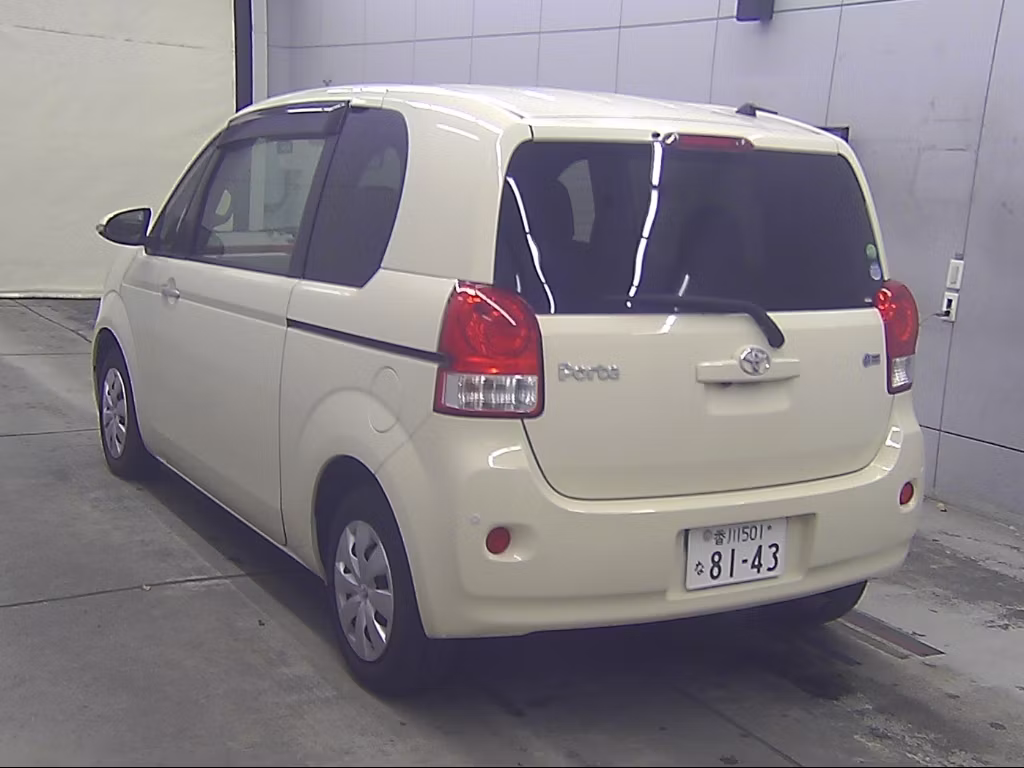 TOYOTA PORTE