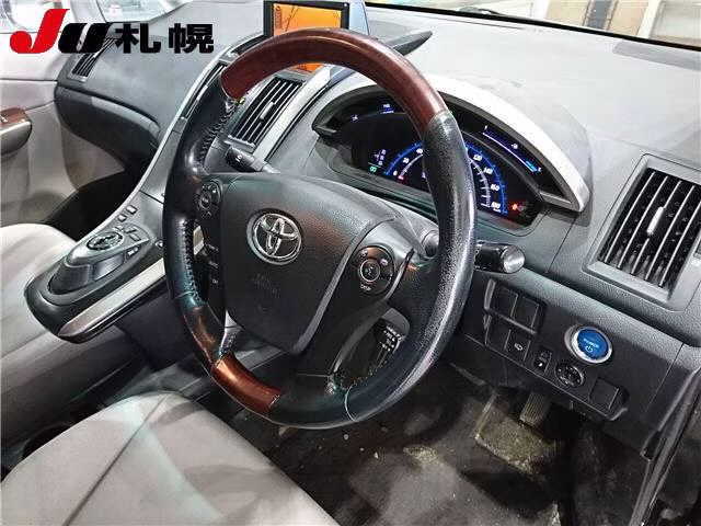 TOYOTA SAI