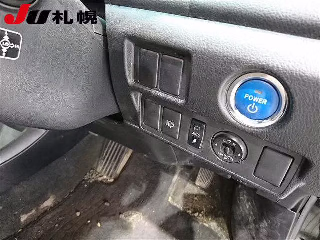TOYOTA SAI