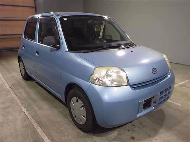 DAIHATSU ESSE