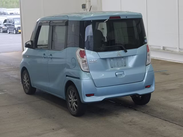 MITSUBISHI EK SPACE