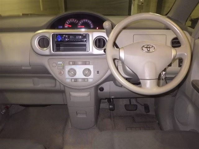 TOYOTA PORTE