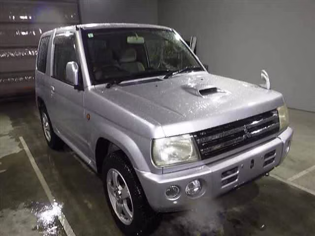 MITSUBISHI PAJERO MINI