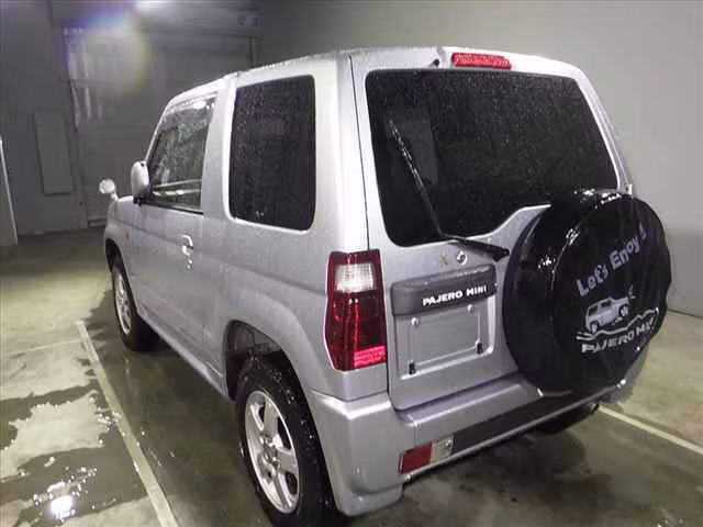 MITSUBISHI PAJERO MINI