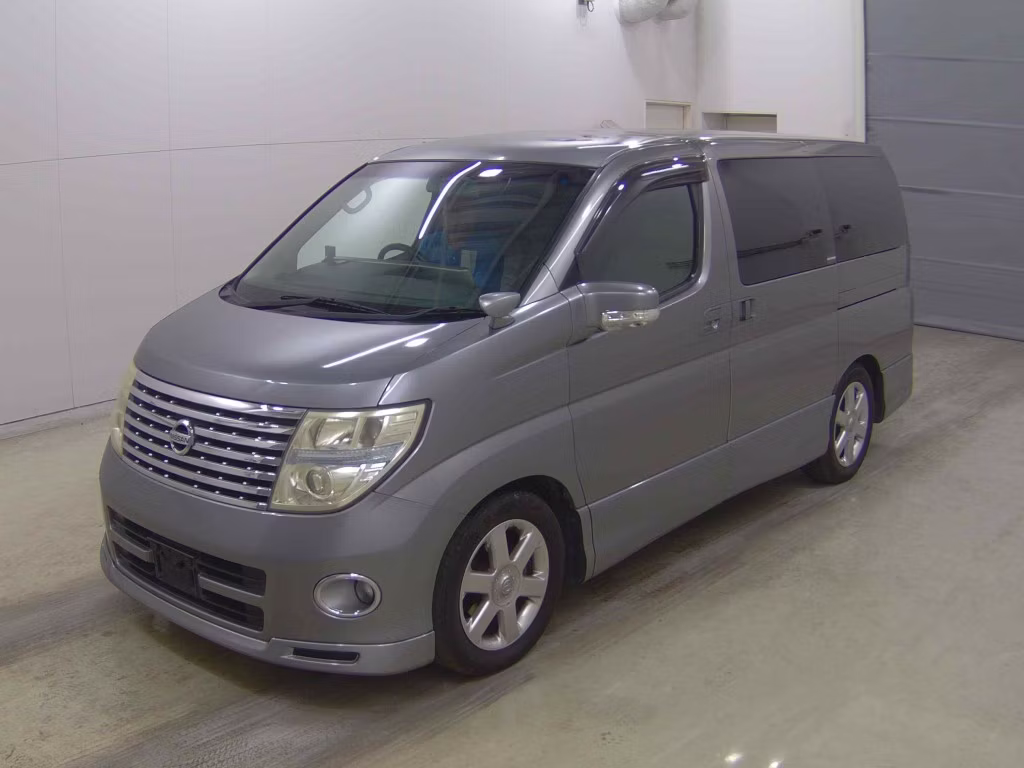 NISSAN ELGRAND