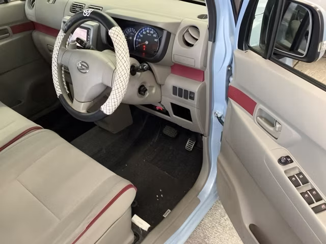 DAIHATSU MOVE CONTE